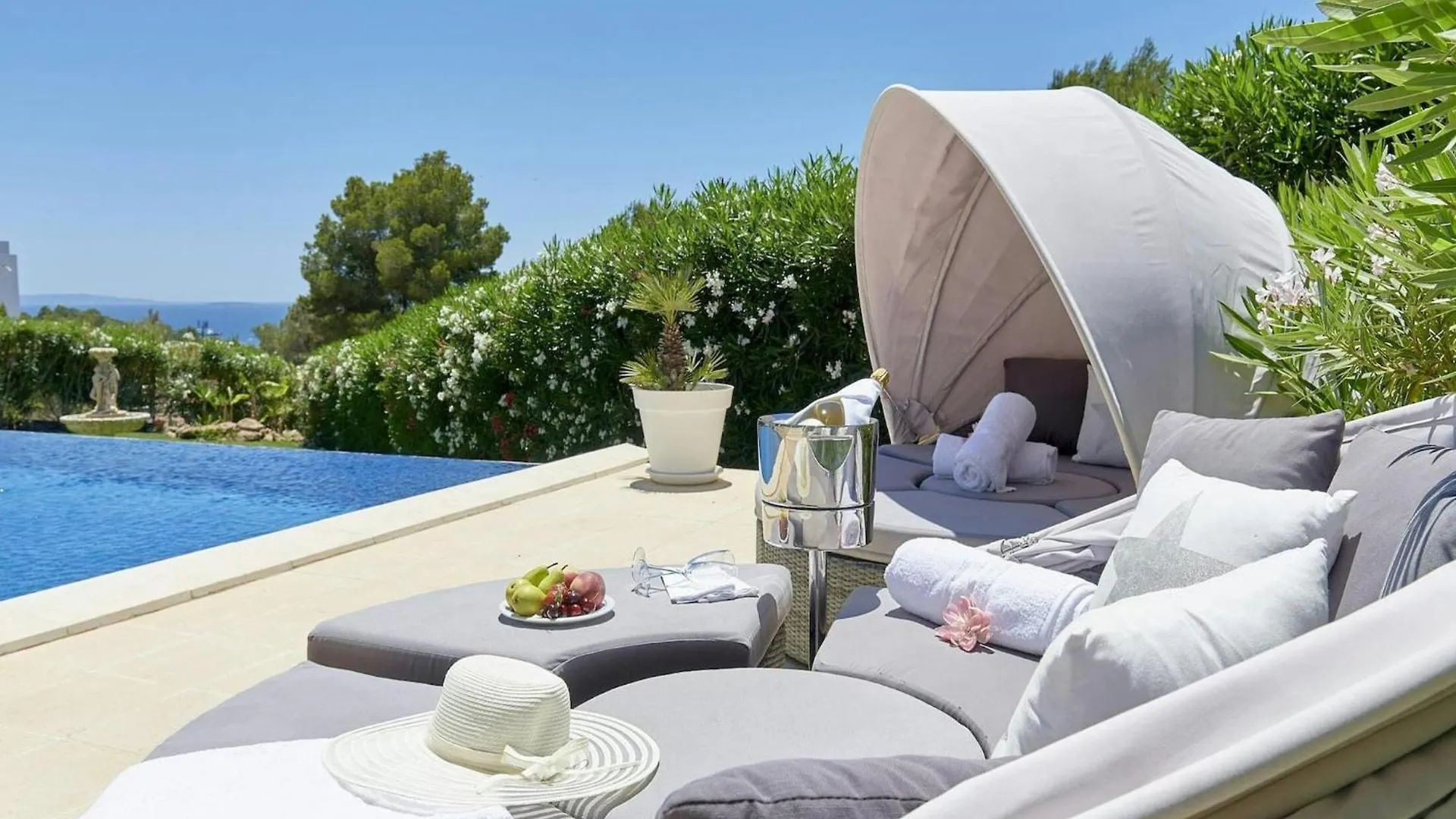 Villa Holiday Home In Tranquil Sorroundings Nuestra Senora de Jesus